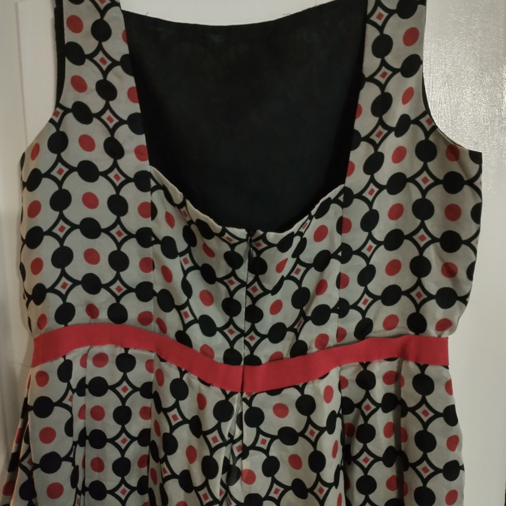 Anna Sui Stylish 100%silk Lined Dress with Red and Black Pattern - Picture 3 of 11